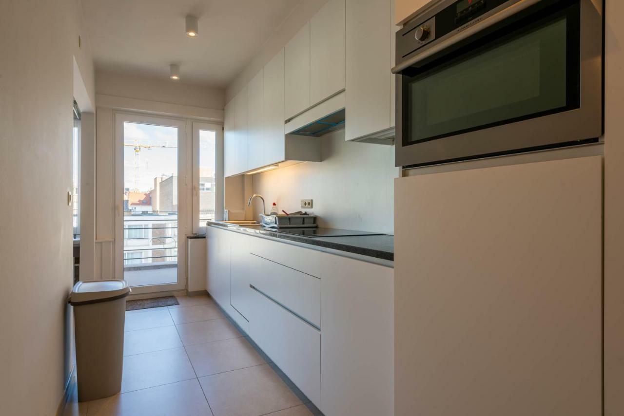 Modern Apartment With Free Parking Ostend Exterior photo
